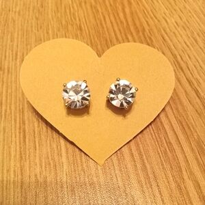 Ann Taylor Gold Tone Crystal Studs. BEAUTIFUL.